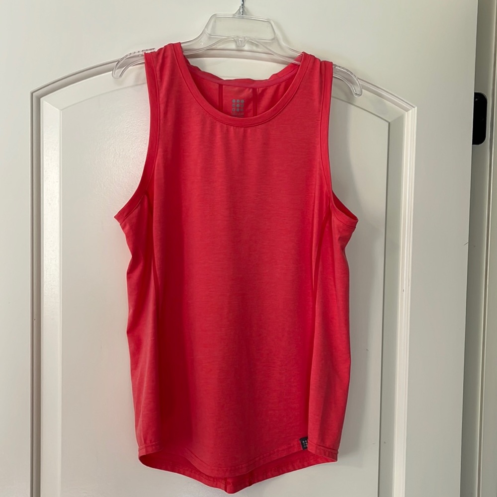 title nine sz M tank top